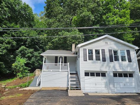 Browse real estate in 18011, <b>PA</b>. . Zillow alburtis pa